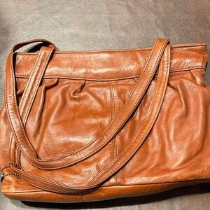 Elegant Tan Leather Tote Bag